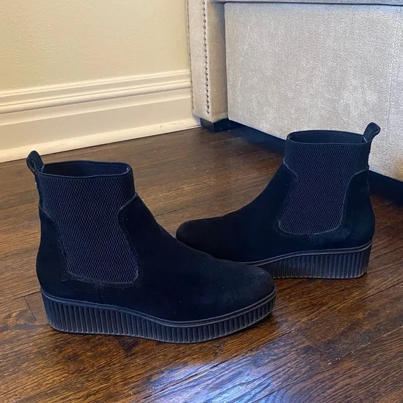 Aerosoles Barnstormer Platform Booties, Size 6 - Picture 2 of 7